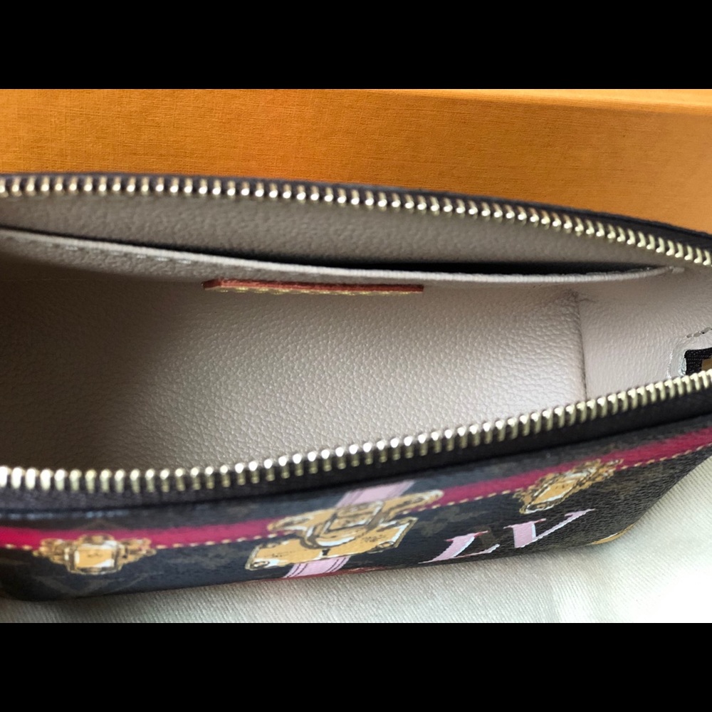 ❌SOLD❌ Louis Vuitton Summer Trunk Cosmetic Pouch - Picture 6 of 8